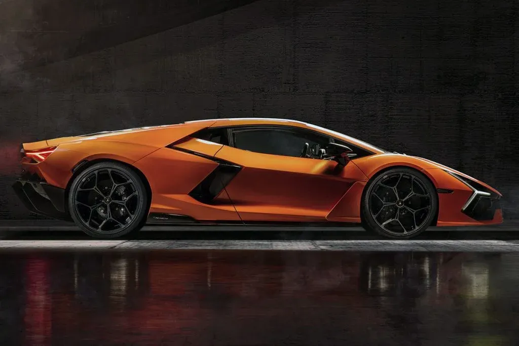 Lamborghini Revuelto Coupé