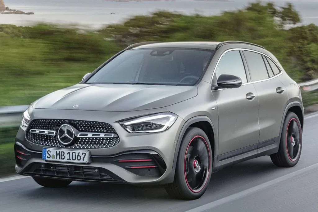 Mercedes-Benz H247 GLA
